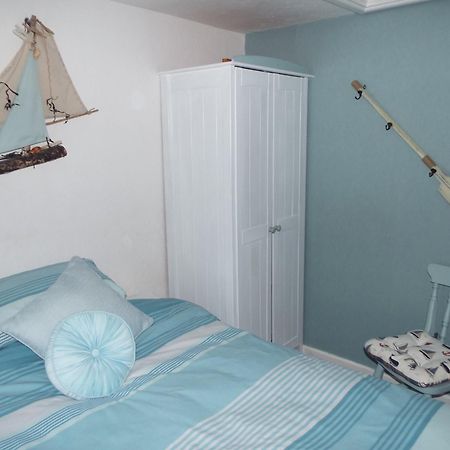 Corner House Guest House Бидефорд Екстериор снимка