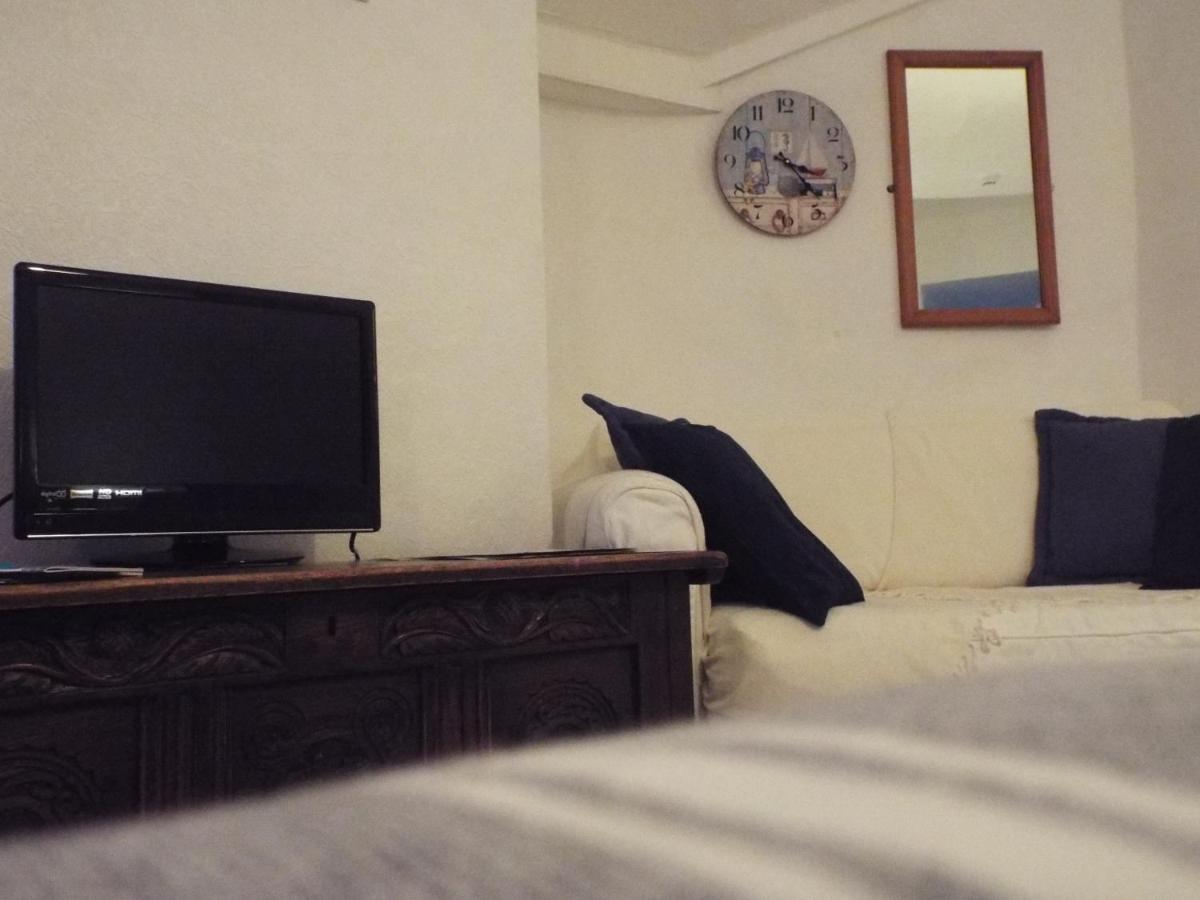 Corner House Guest House Бидефорд Екстериор снимка