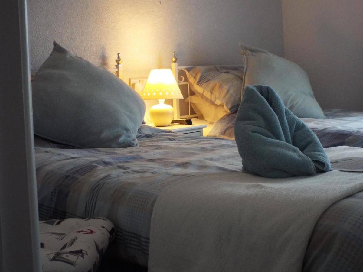 Corner House Guest House Бидефорд Екстериор снимка